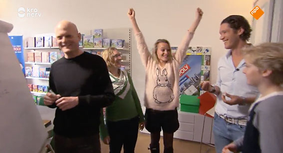 Tv-fragment Identity Games