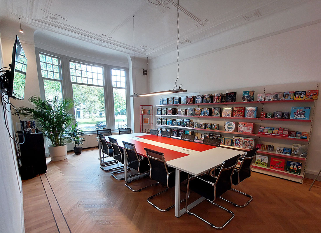 Kantoor Identity Games